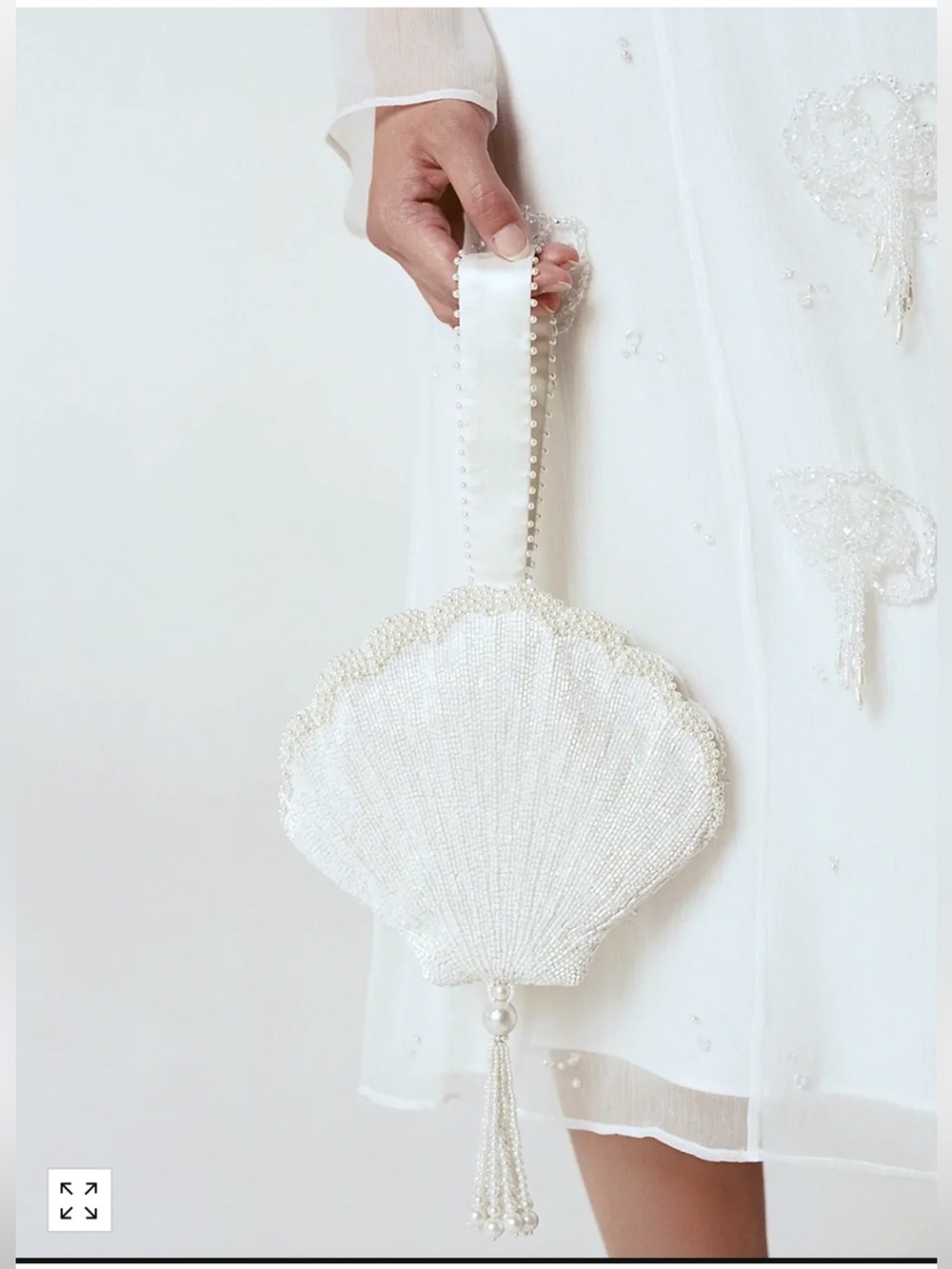 NWT Clio Peppiatt Seashell Bag